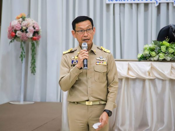 นายกแป๊ะ ให้การต้อนรับคณะศึกษาดูงานจากเทศบาลเมืองปาดังเบซาร์ ... Image 1