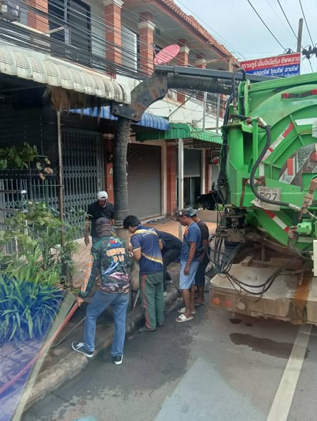 เทศบาลนครสุราษฎร์ธานี โดยสำนักช่าง ดำเนินงานด้านต่างๆเพื่อคว ... รูปภาพ 1
