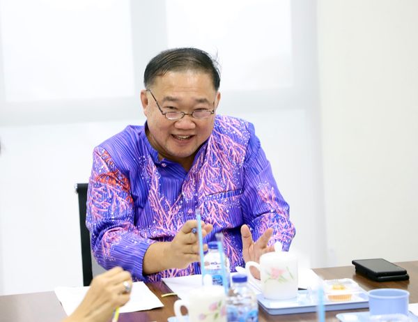ประชุมคณะกรรมการรับนักเรียนระดับเทศบาล ประจำปีการศึกษา 2567 Image 1