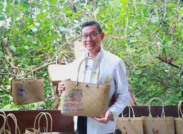 นายกแป๊ะ ลงพื้นติดตามโครงการเงินอุดหนุนส่งเสริมอาชีพของชุมชน ... Image 1