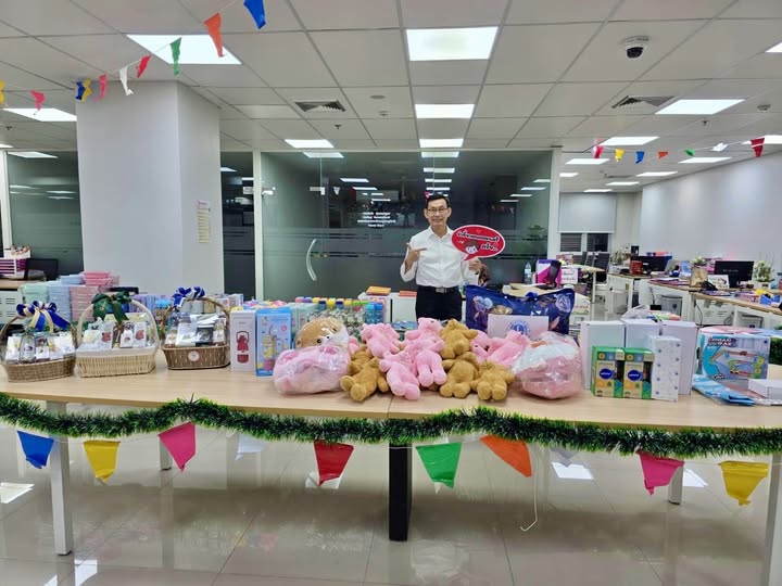 เด็กๆ พร้อมกันหรือยัง กองทัพของขวัญของรางวัล สําหรับ “ว่าที่ ... รูปภาพ 1