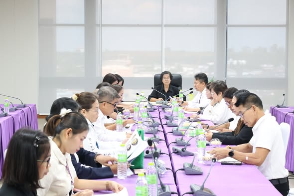 การประชุมคณะกรรมการศูนย์พัฒนาและฟื้นฟูคุณภาพชีวิตผู้สูงอายุแ ... รูปภาพ 1