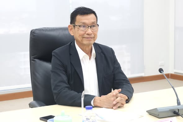 เทศบาลฯ จับมือ มอ. สุราษฎร์ เดินหน้าพัฒนาการศึกษาด้าน เซมิคอ ... Image 1