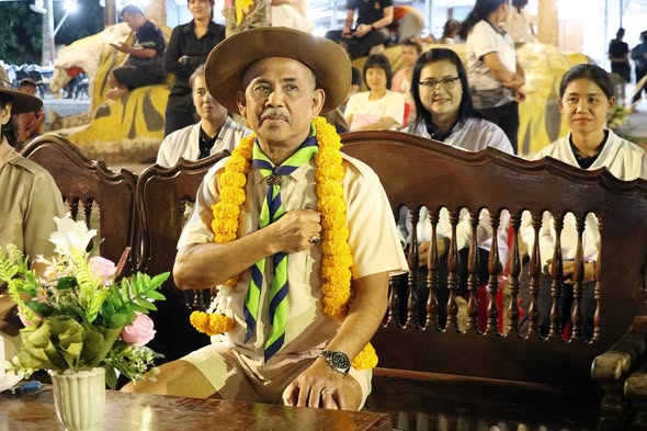 กิจกรรมการแสดงรอบกองไฟ โรงเรียนเทศบาล ๕ รูปภาพ 1