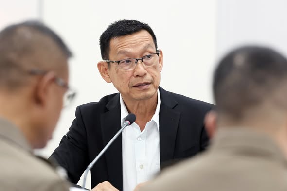 ประชุมคณะกรรมการฝ่ายรักษาความสงบเรียบร้อยและจัดระเบียบจราจร  ... Image 1