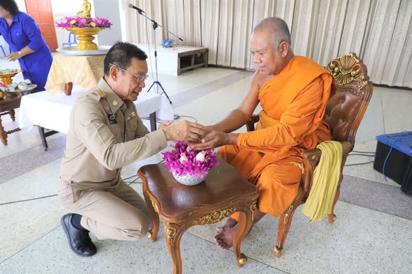 นายกแป๊ะ ลงพื้นที่พบปะสมาชิกชมรมผู้สูงอายุเทศบาลนครสุราษฎร์ธ ... Image 1