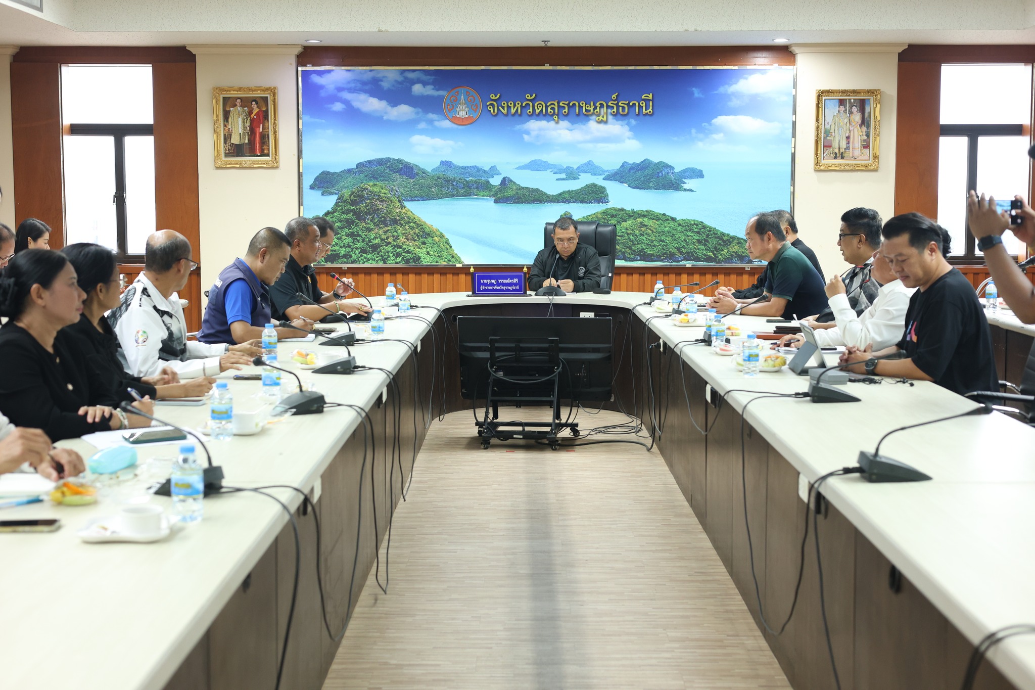 ประชุมหารือในการจัดกิจกรรมครบรอบ 111 ปี นามพระราชทานสุราษฎร์ ... รูปภาพ 1
