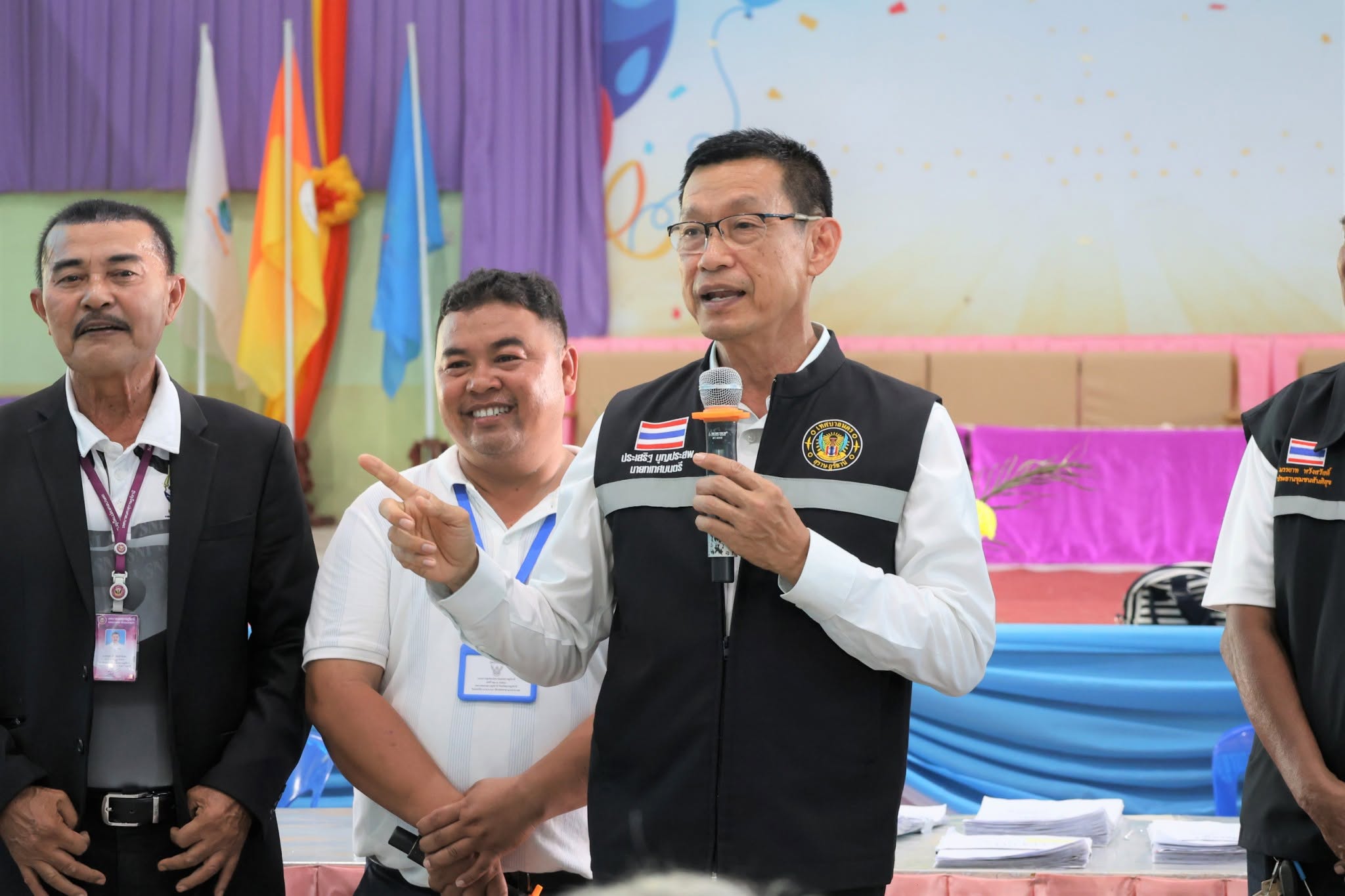 ประชุมประชาคมผู้ตกสำรวจการได้รับสิทธิสวัสดิการแห่งรัฐ ประจำป ... Image 1