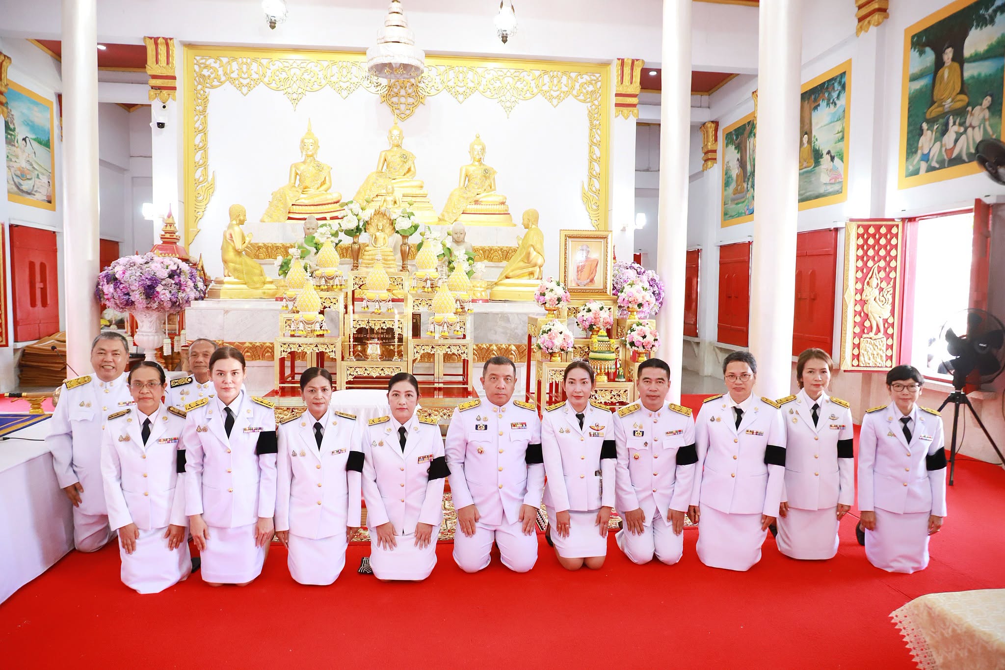 พิธีเจริญพระพุทธมนต์และทำบุญตักบาตรถวายพระกุศล เนื่องในโอกาส ... รูปภาพ 1