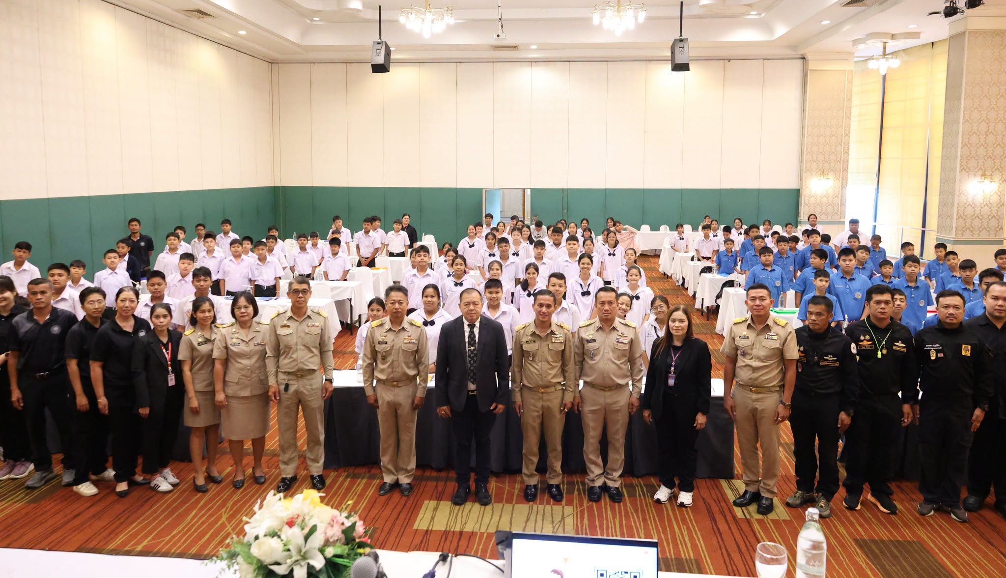 เทศบาลนครสุราษฎร์ธานี จัดอบรมเสริมสร้างทักษะการกู้ชีพขั้นพื้ ... รูปภาพ 1
