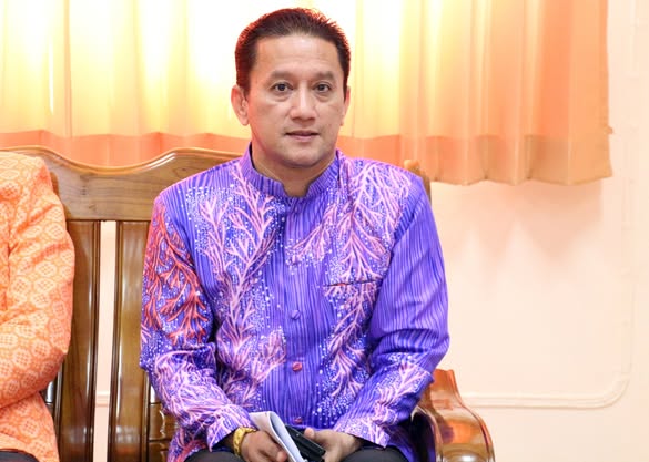 พิธีมอบทุนการศึกษาของสมาคมชาวจังหวัดสุราษฎร์ธานี ประจำปีการศ ... รูปภาพ 1