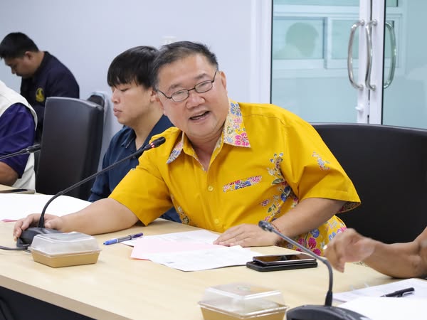 การประชุมคณะกรรมการจัดกิจกรรมวิ่งพรมน้ำมนต์ ชมเรือพระ สุราษฎ ... Image 1