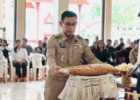 วันนี้ (27 ต.ค. 68) นายประเสริฐ บุญประสพ นายกเทศมนตรีนครสุรา ... รูปภาพ 1