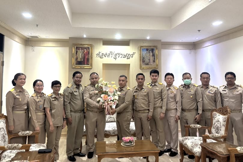 เทศบาลนครสุราษฎร์ธานี ร่วมแสดงความยินดีผู้ว่าราชการจังหวัดสุ ... Image 1