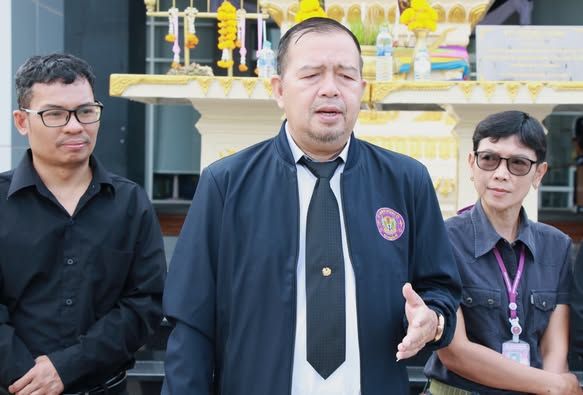 เทศบาลนครสุราษฎร์ธานีสนับสนุนบุคลากรปฏิบัติภารกิจฟื้นฟูพื้นท ... Image 1