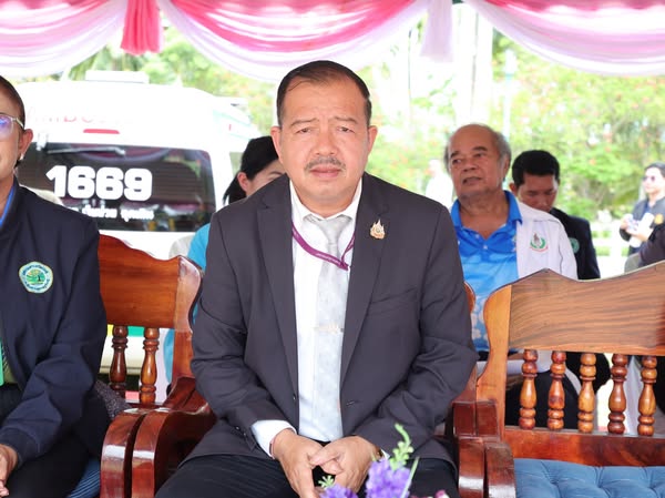 วันนี้ (17 ก.ย. 68) นายประเสริฐ บุญประสพ นายกเทศมนตรีนครสุรา ... Image 1