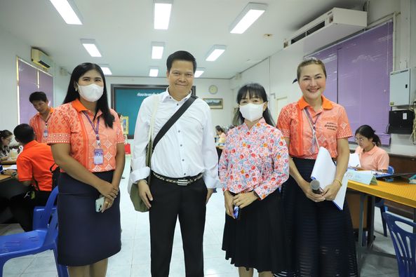 ภาพบรรยากาศวันแรกของการเปิดรับสมัครน้องๆ ในโครงการจัดอบรมเด็ ... รูปภาพ 1