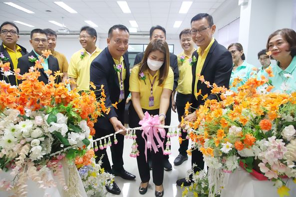 นายกแป๊ะ เปิดศูนย์แจ้งเตือนภัยสุขภาพในชุมชน ศูนย์บริการสาธาร ... Image 1