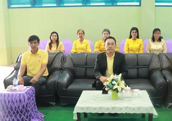 พิธีมอบทุนการศึกษา และการให้ความช่วยเหลือนักเรียน ณ โรงเรียน ... Image 1