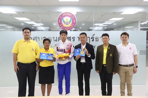 “เด็กสุราษฎร์” ผงาดเจ้าลมกรด 100 ม. ชาย กีฬาเยาวชนเอเชียระหว ... รูปภาพ 1