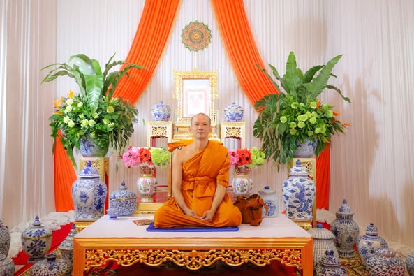 วันนี้ (23 ธ.ค. 67) นายประเสริฐ บุญประสพ นายกเทศมนตรีนครสุรา ... รูปภาพ 1