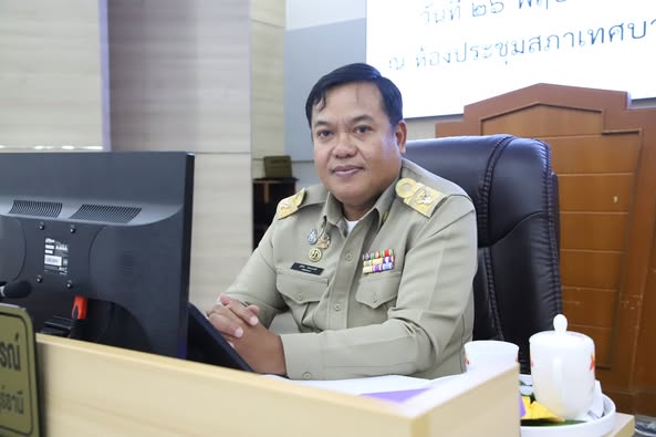 บ่ายวันนี้ (26 พฤษภาคม 2568) นายชูจิตร ไตรวรรณ์ ปลัดเทศบาลนค ... รูปภาพ 1