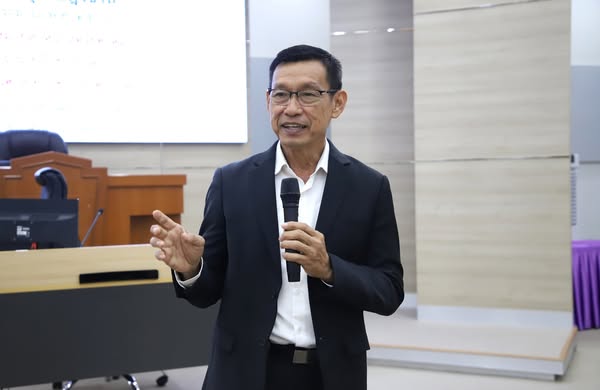 การฝึกอบรมหลักสูตร “การพัฒนาบุคลิกภาพสตรีอย่างเป็นเลิศ” ตามโ ... Image 1