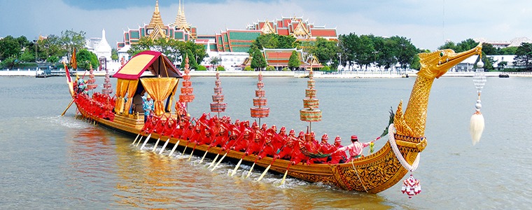 กองทัพเรือ อัญเชิญเรือพระที่นั่งสุพรรณหงส์ลงน้ำ เพื่อเตรียมก ... รูปภาพ 1