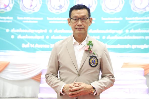 งานฉลองคณะกรรมการบริหารสโมสรไลออนส์ในจังหวัดสุราษฎร์ธานี รูปภาพ 1