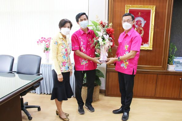 แสดงความยินดีกับนายกเทศมนตรีนครสุราษฎร์ธานี Image 1