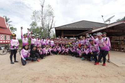 "กลุ่มสตรีสตรอง พลังหญิงพร้อมใจ” Image 1