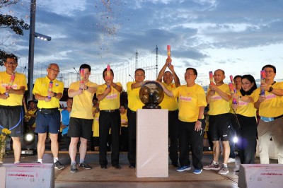 กิจกรรมวิ่งเฉลิมพระเกียรติ ฉลองเปิดสะพาน ”ศรีตาปี” ไนท์รัน Image 1