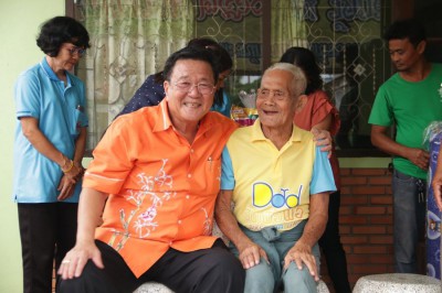 ก๊อก ก๊อก ก๊อก!!! เคาะประตูเยี่ยมบ้านเยี่ยมใจ Image 1